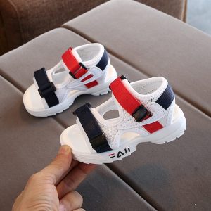 Sandaler för små barn